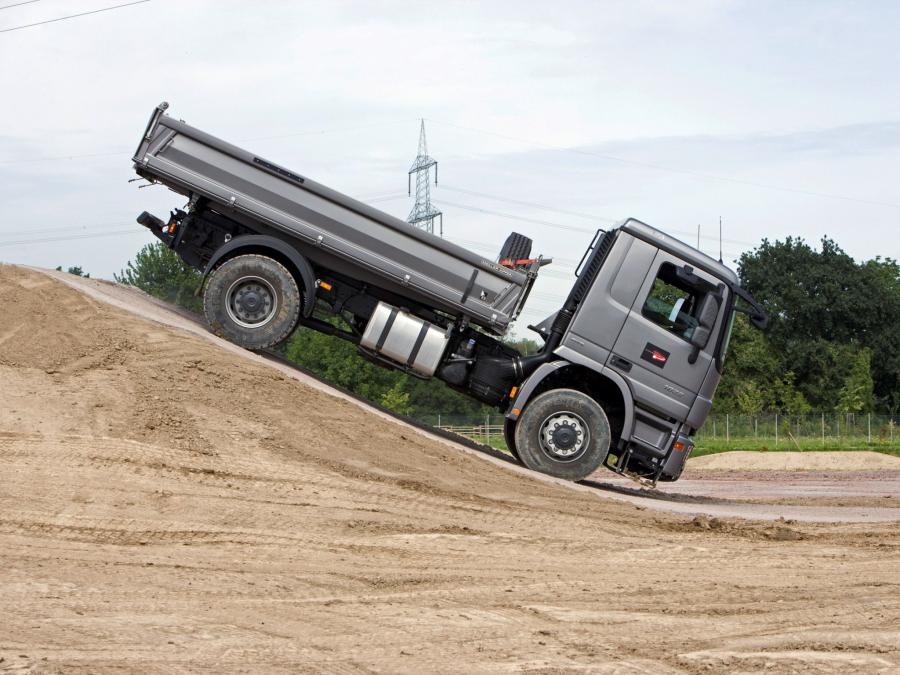  Mercedes-Benz Actros 1832 2009 года  (фото 4 из 6)